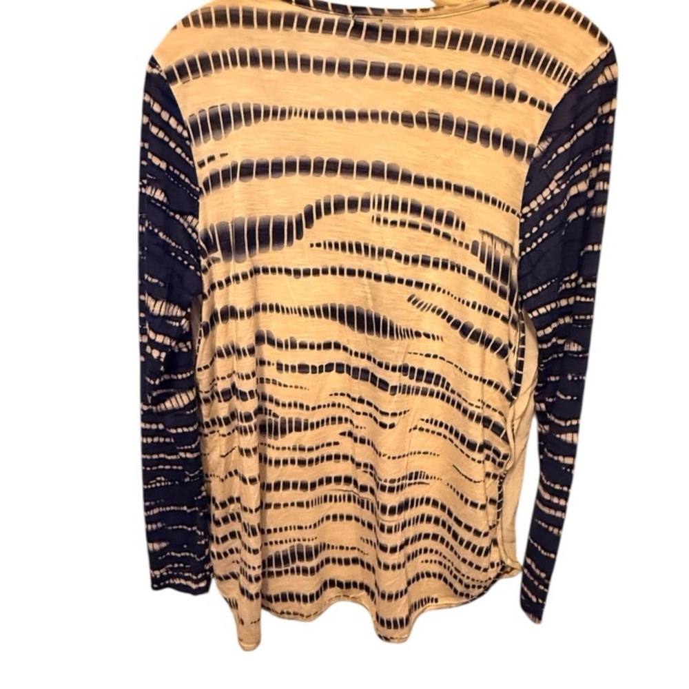 Language Top - Picture 5 of 6